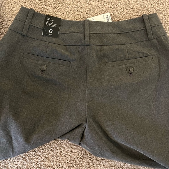 The limited - Grey Work / Dress pants Size 6 - NWT - Picture 6 of 10